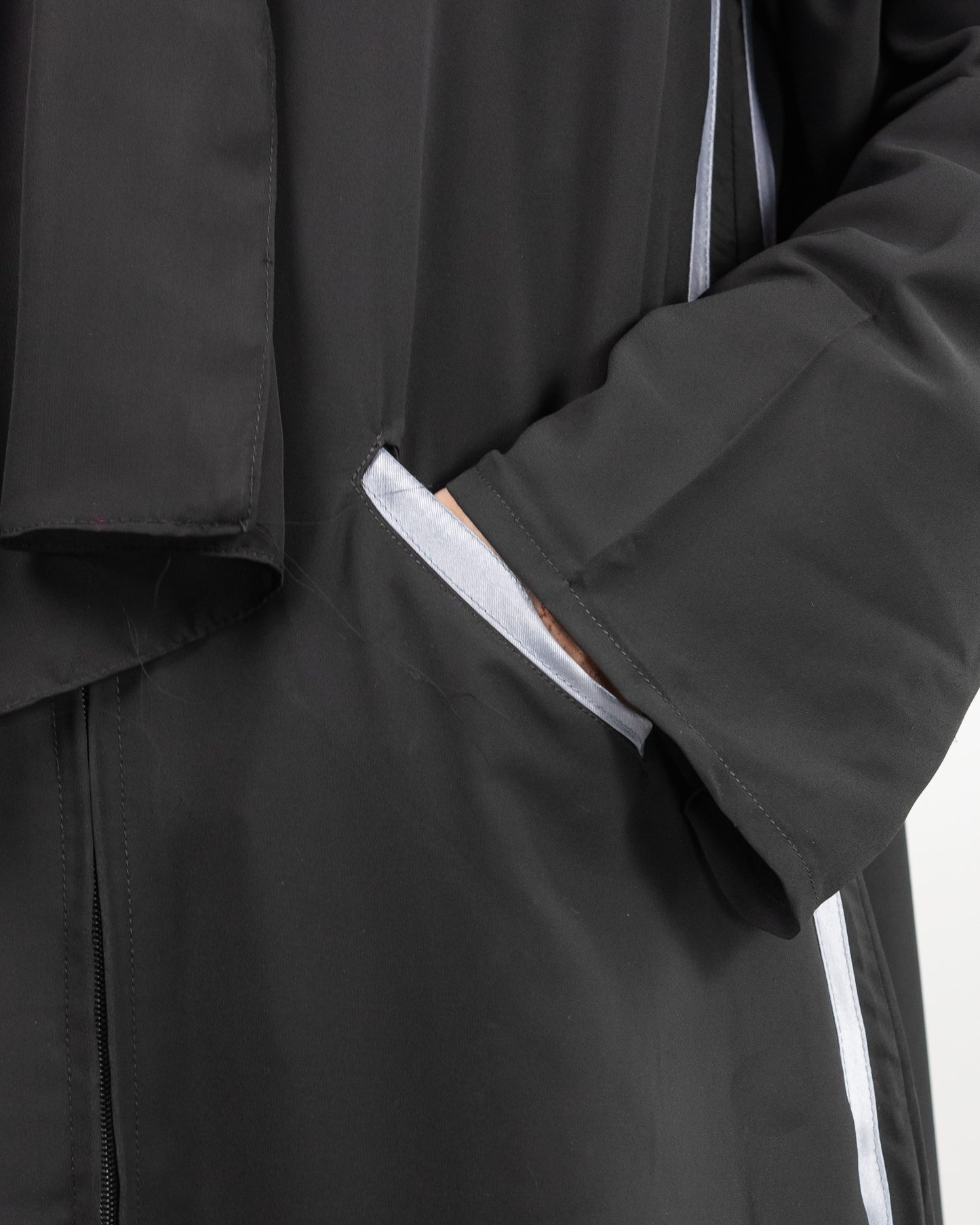 Simra || Black Hoodie Abaya || Double Georgette Fabric