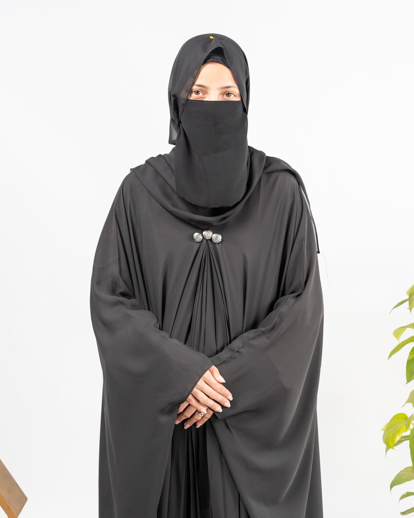 Areeba || Mid-Night Black Abaya || Manjan Fabric