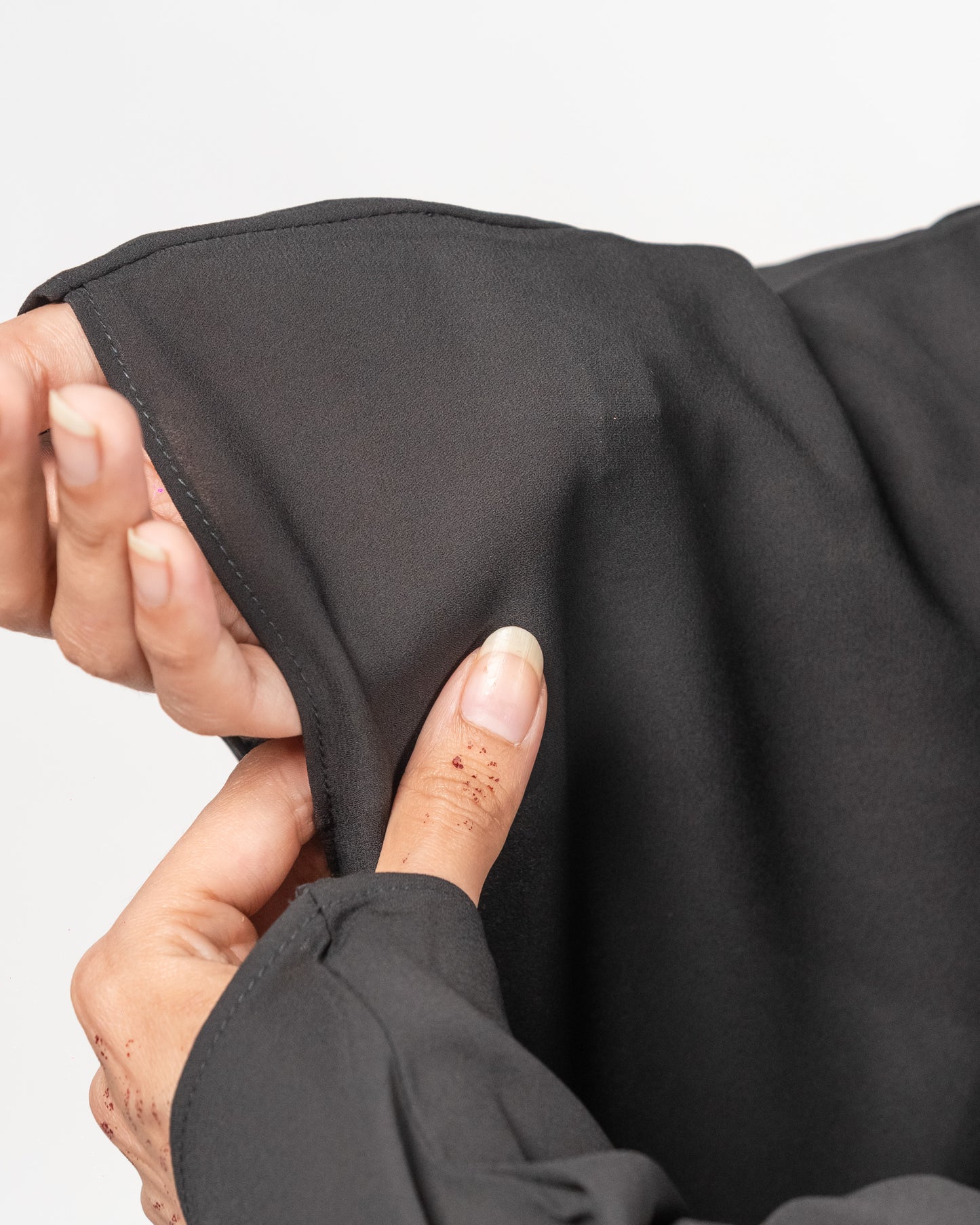 Areeba || Mid-Night Black Abaya || Manjan Fabric