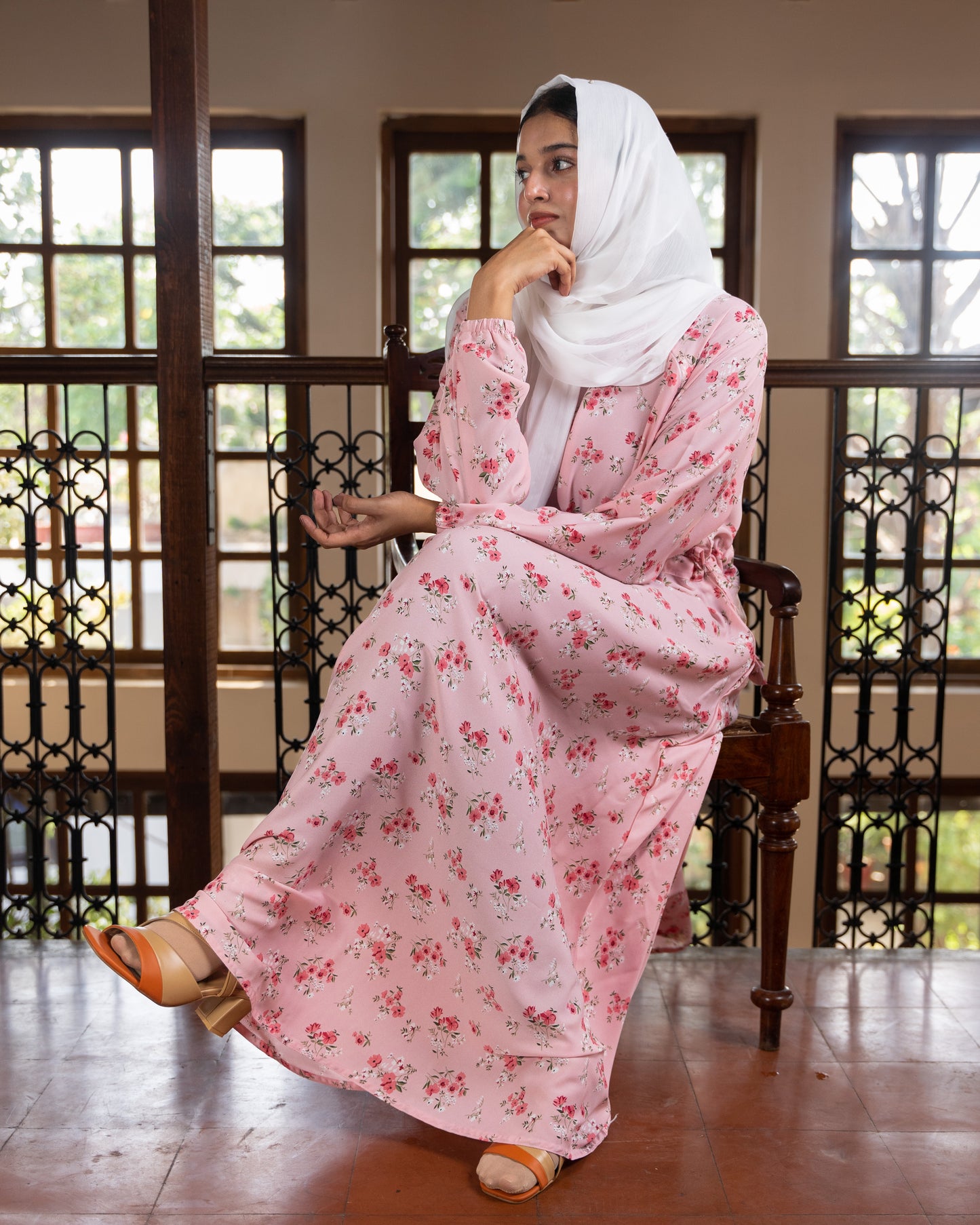 Amna || Floral Design Abaya || Georgette Fabric
