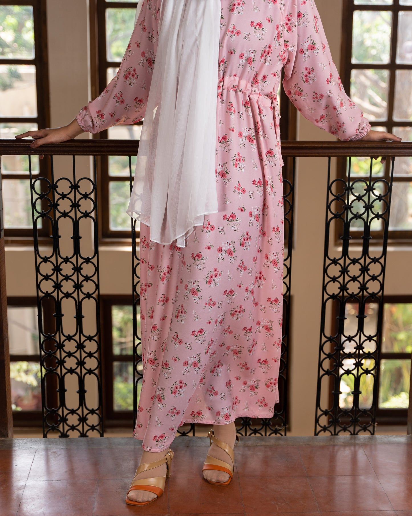 Amna || Floral Design Abaya || Georgette Fabric