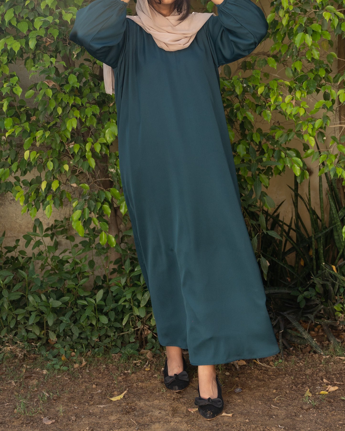 Tehmina || Teal Green Abaya || Nida Fabric