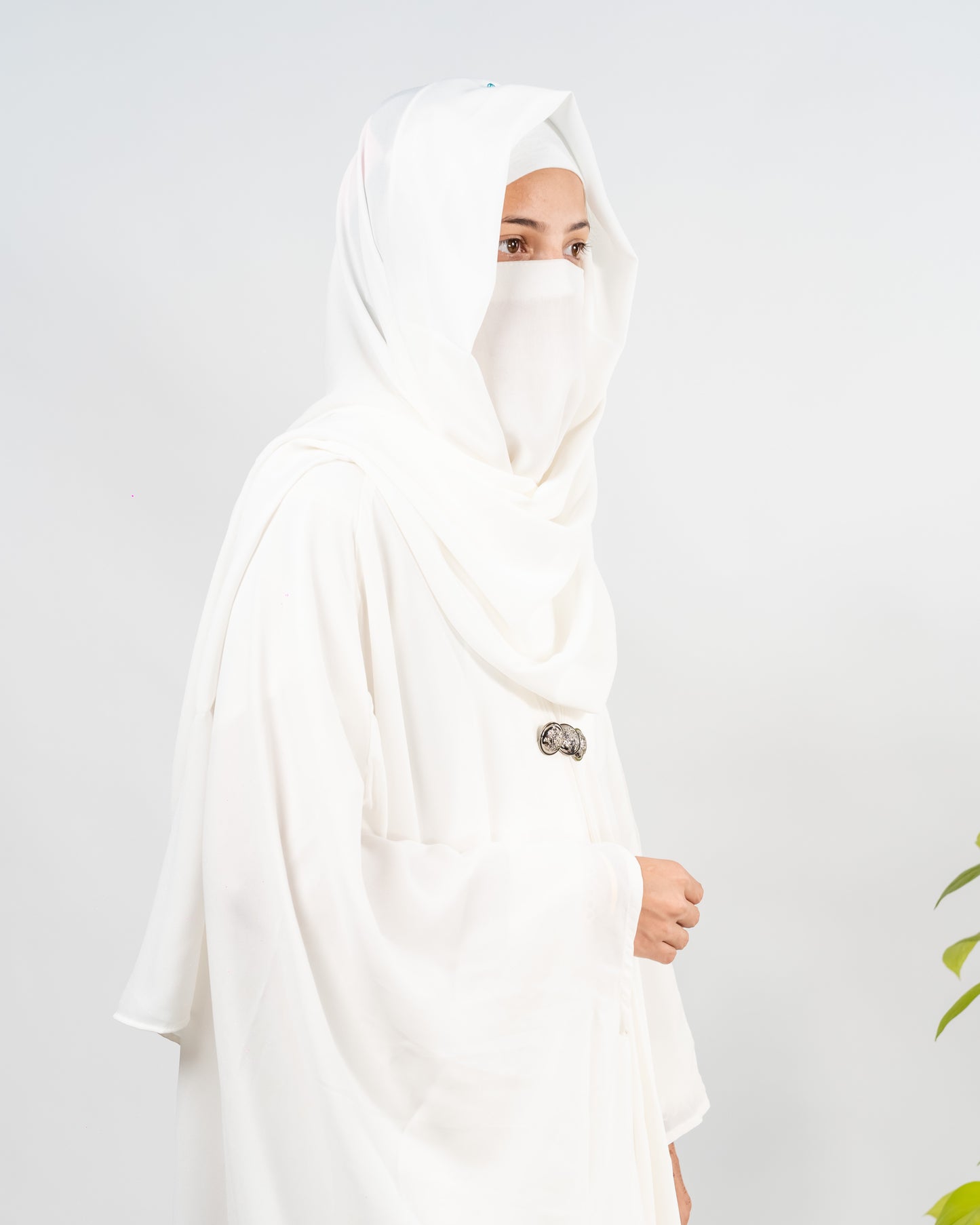 Afreen || Pearl White Abaya || Manjan Fabric