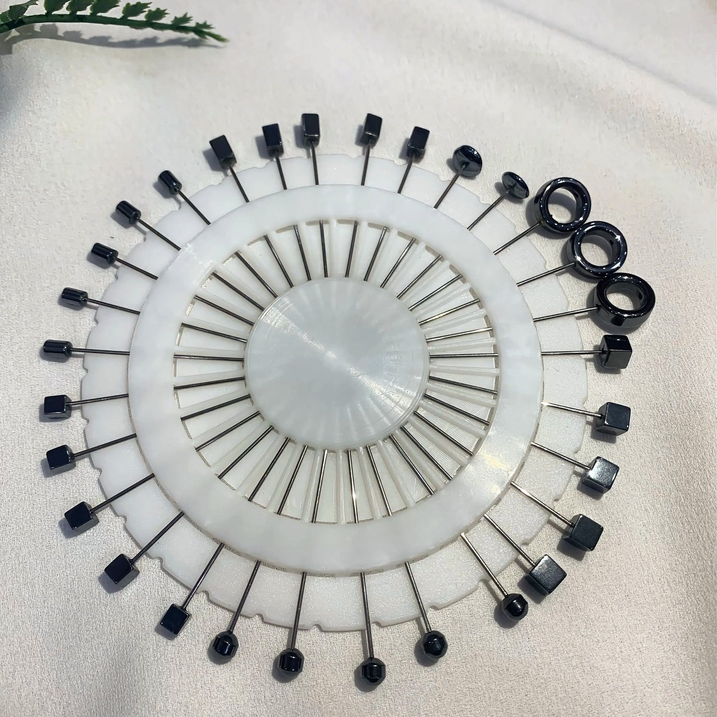 Metal Jumbo Pins Wheel